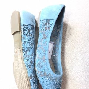 Shoes - ⬇️$29 Lace & Rhinestones slip on Shoes Women’s 7.5 Shoes - ⬇️$29 Lace & Rhinestones slip on Shoes Women’s 7.5